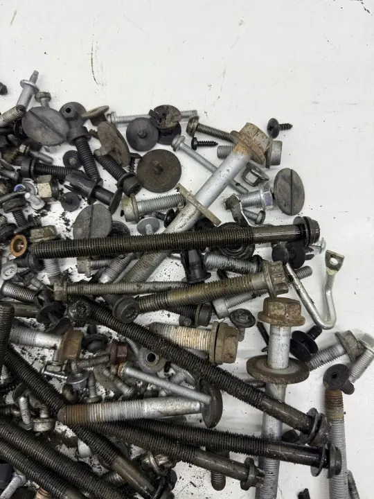 Juego de tornillos OEM ŚRUBY ZESTAW NR: 14 para Audi A6 C7 image 5