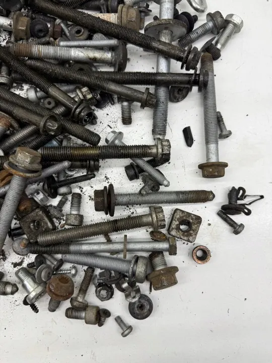 Juego de tornillos OEM ŚRUBY ZESTAW NR: 14 para Audi A6 C7 image 6