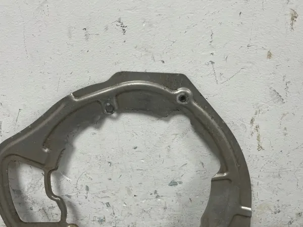 Bakre höger bromsskydd Audi E-Tron GT 971615612E image 3