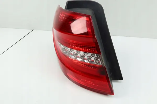 Mercedes B-klass W246 vänster bakljus OEM 2468200564 image 6