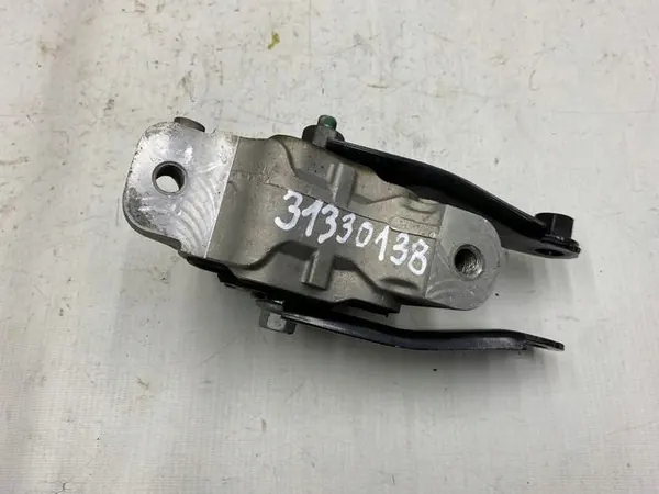 Volvo Moottorin Kiinnike 31330138 image 5
