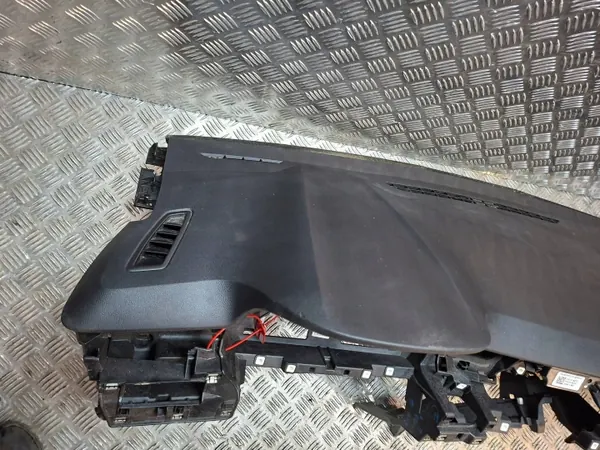 Renault OE Konsolipaneeli OEM S26312906 - Käytetty image 4