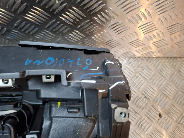 Renault OE Konsolipaneeli OEM S26312906 - Käytetty image 6