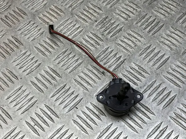 MINI 1307220037 Motor Ajuste Farol - Usado image 3