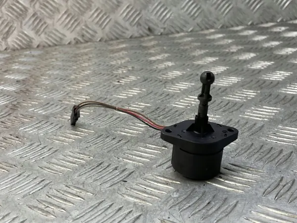 MINI 1307220037 Motor Ajuste Farol - Usado image 4
