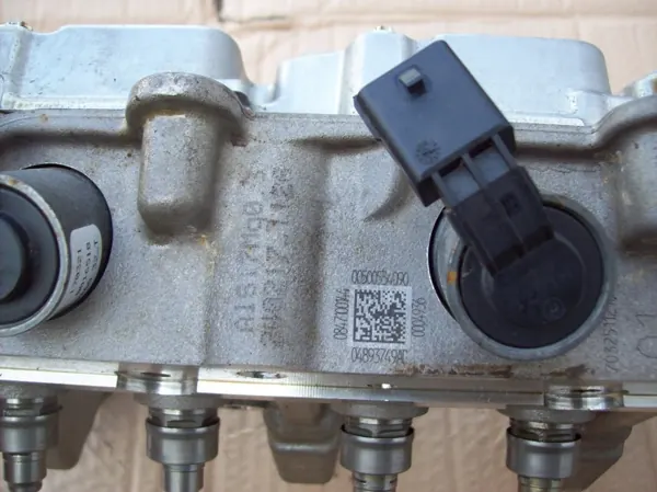 Alfa Romeo Klepactuator OEM 04893749AC image 6