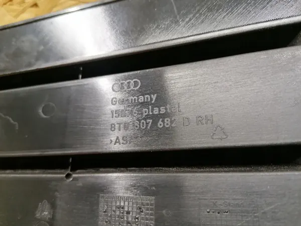 Rejilla de Parachoques Delantera Derecha Audi A5 8T S Line 2007-2011 image 3