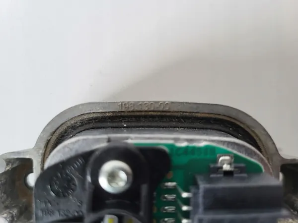 BMW OE 19813000 Adaptives LED-Modul - Gebraucht image 3