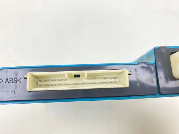 Toyota centralåsningskontroller OEM 8930052130 image 4