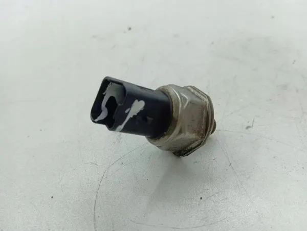 Sensor de pressão combustível Citroen OE 9670076780* image 3