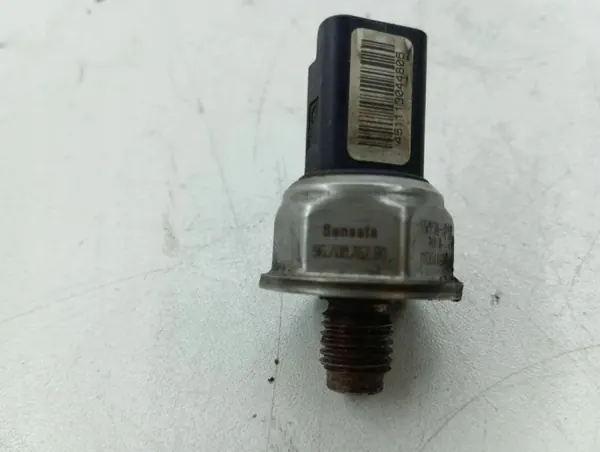 Sensor de pressão combustível Citroen OE 9670076780* image 5