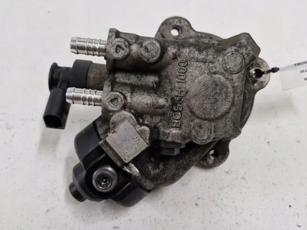 Bomba de inyección OEM 03L130755D para VW Passat B7 image 7