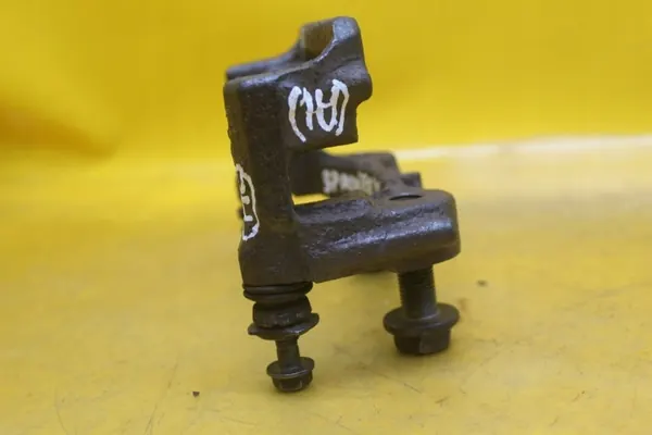 OEM Y04128 Support de Serrage Arrière Mercedes Sprinter image 9
