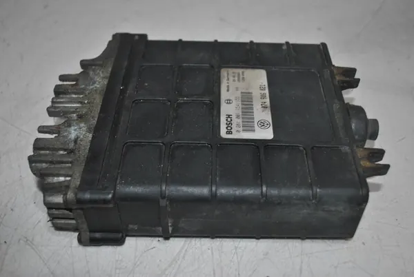 Moottorin ohjausyksikkö VW Transporter T4 0281001154 image 4