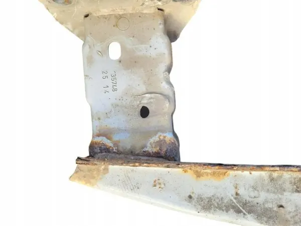 Takapuskurin palkki OEM 135748 Skoda Octavia III image 3