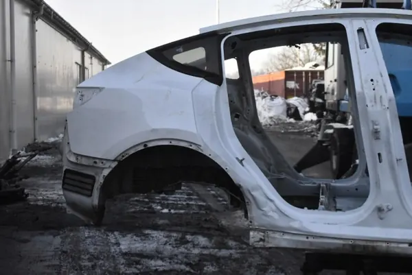 Aile arrière droite Tesla Model Y OEM mamAUTO-1047300- image 3