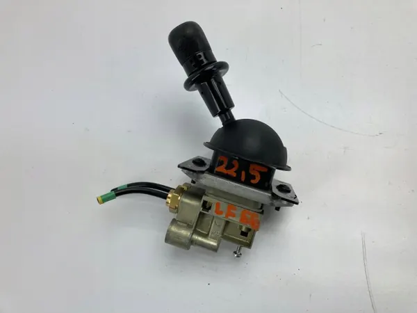 Soupape de frein à main DAF LF Euro 6 OEM 9617230540Q image 2