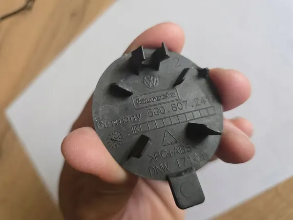 Tappo paraurti anteriore Volkswagen Golf VII GTI GTD image 2