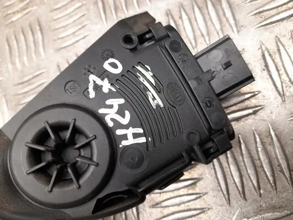 Gaspedal Dodge RAM IV 2500 2017 68043161AD image 3