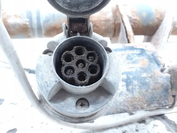 Toyota OE ARA316790 Peräkärrykoukkusarja Avensisille image 3
