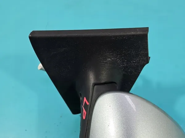 Vasen Peili Toyota Yaris II HB 5D Hopea 1F8 3Pin OEM image 7