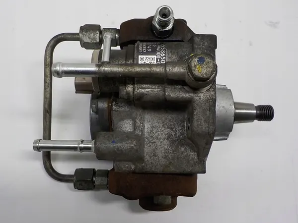 OPEL 1.7 CDTI A17DTR Brandstofpomp 55586501 image 2