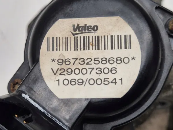 Válvula EGR con enfriador para Citroen Nemo Peugeot Bipper 1.4 HDI OEM image 4