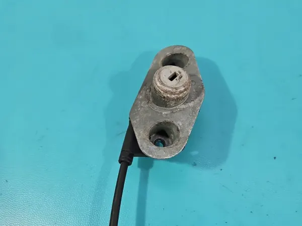 Serrure de coffre OEM 8652398 pour Volvo S60 00-04 image 6