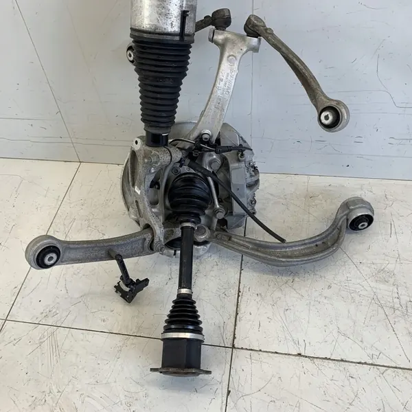 Snodo anteriore destro Audi Q5 80A 2019 OEM image 2