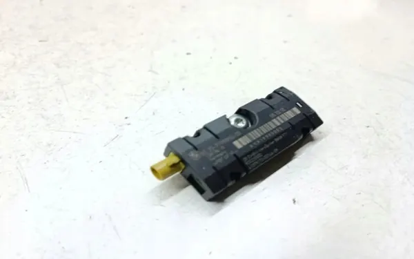 Amplificador BMW OE usado OEM 9199850 image 3