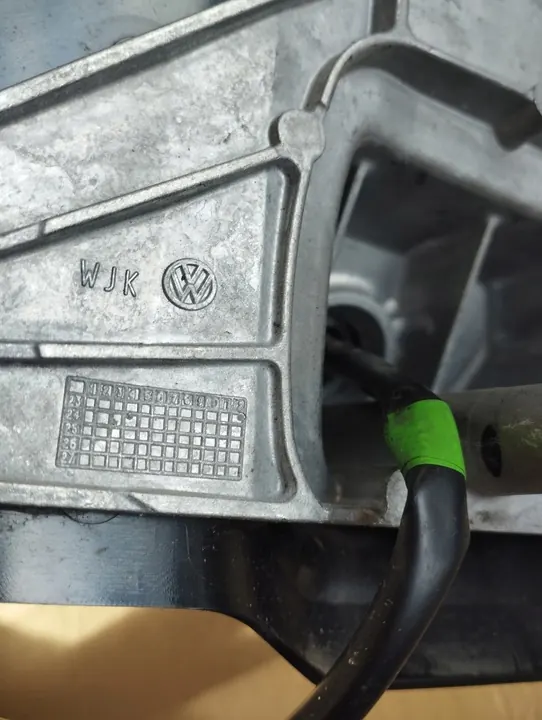 VW T5 T6 Vasemman Peilin 5pin OEM 7E1857407 image 8