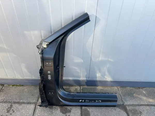 OEM 4K0 809 075A Etu vasen pilarikehys Audi A6 C8:lle image 2