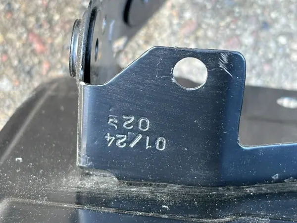 OEM 4K0 809 075A Etu vasen pilarikehys Audi A6 C8:lle image 10