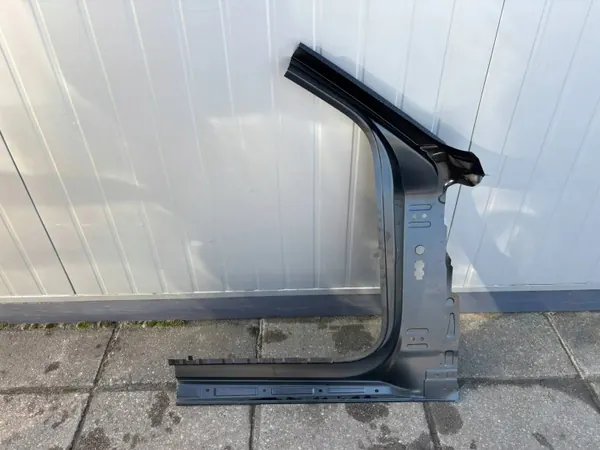 OEM 4K0 809 075A Etu vasen pilarikehys Audi A6 C8:lle image 7