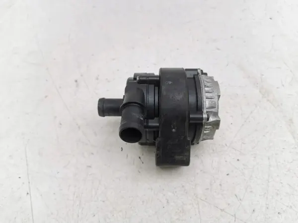 Nissan vattencirkulationspump OEM 0392024157 image 2