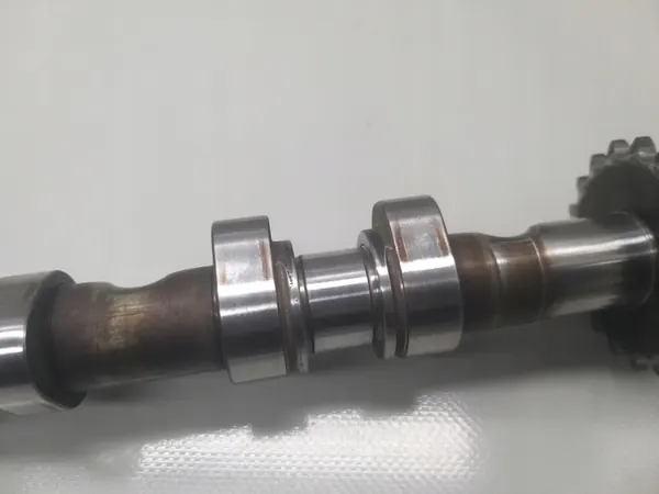 Insugningskamaxel 2.0 FSI 150HK Golf V A3 Touran OEM 06DAN image 10