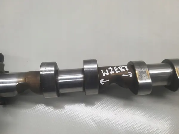 Insugningskamaxel 2.0 FSI 150HK Golf V A3 Touran OEM 06DAN image 6