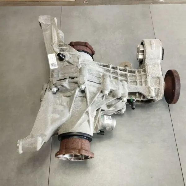 Audi A4 S4 B9 8W Rear Differential 0B0500043G image 2