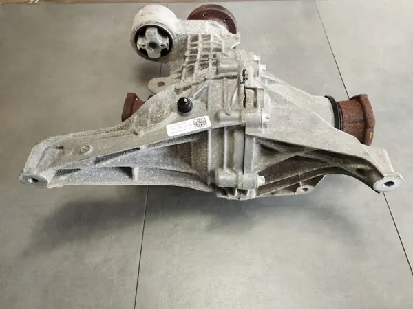 Audi A4 S4 B9 8W Rear Differential 0B0500043G image 5