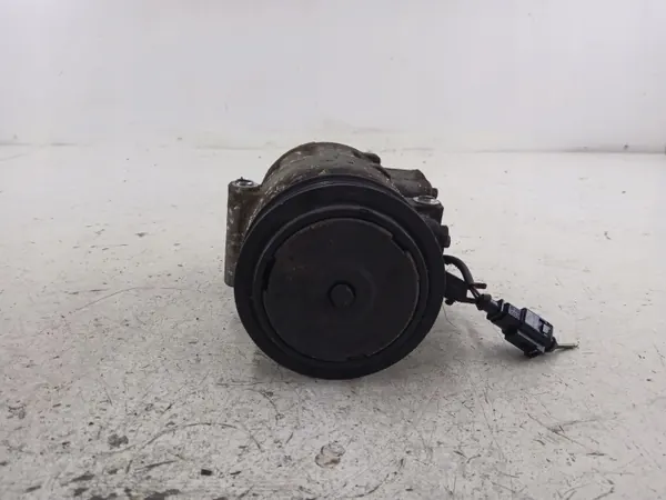 Compresseur A/C d'occasion OEM 6Q0820808E pour VW Polo IV image 6