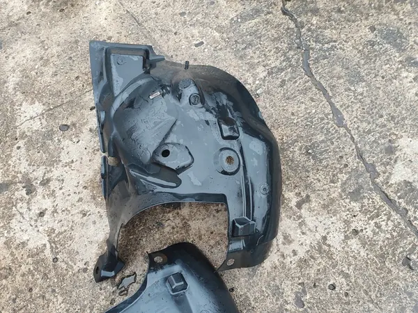 RENAULT CLIO IV 2014 Front Left Wheel Arch image 6