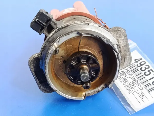 OPEL ASTRA F I 1.4 8V Distributeur d'Allumage image 4