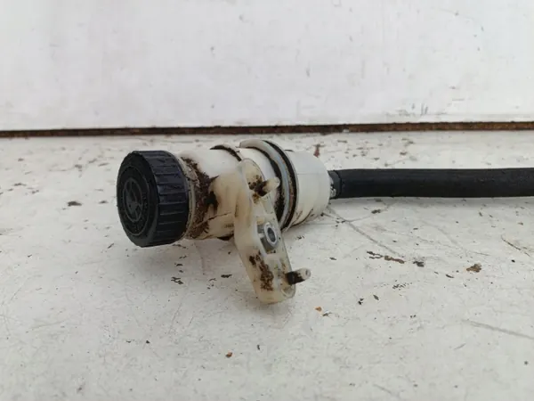 Depósito de líquido de frenos usado para Citroen Jumpy II 2.0 HDI image 3