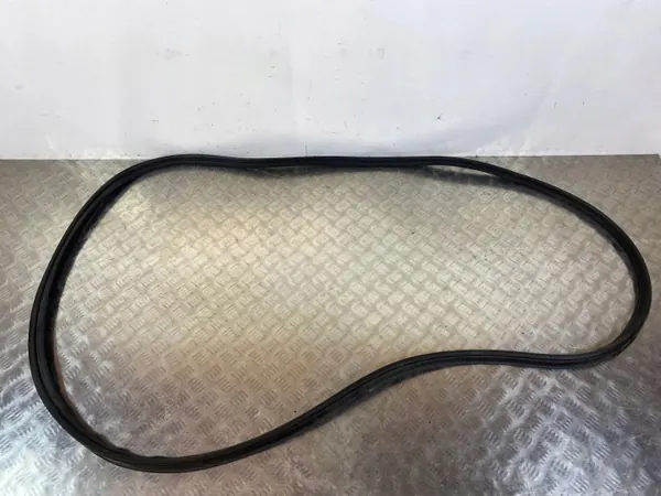 Junta de porta-malas Nissan Qashqai J12 OEM FOB38793 image 2
