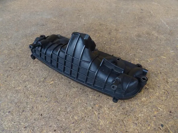 AUDI A3 8P GOLF V VI LEON 2.0 TDI COLETOR DE ADMISSÃO 03G129713AF image 2