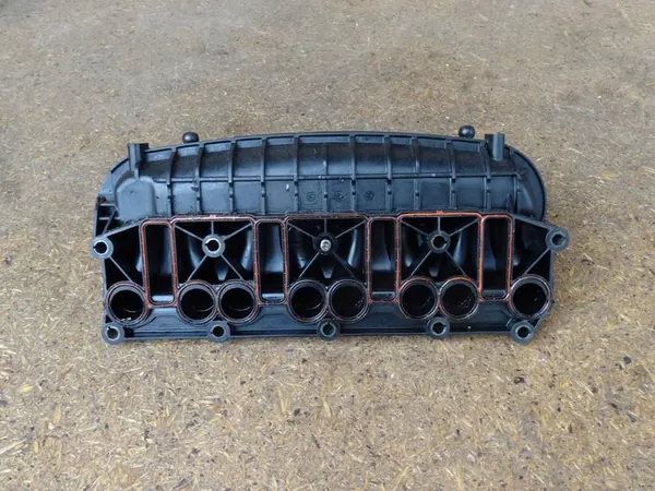 AUDI A3 8P GOLF V VI LEON 2.0 TDI COLETOR DE ADMISSÃO 03G129713AF image 3