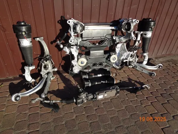 Audi RS6 C8 Heck-Airbag OEM 4K0616002H Gebraucht image 3