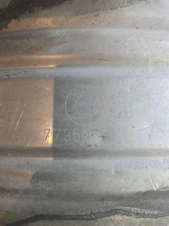 Silencieux arrière BMW OE 7795821 pour E60/E61 image 3