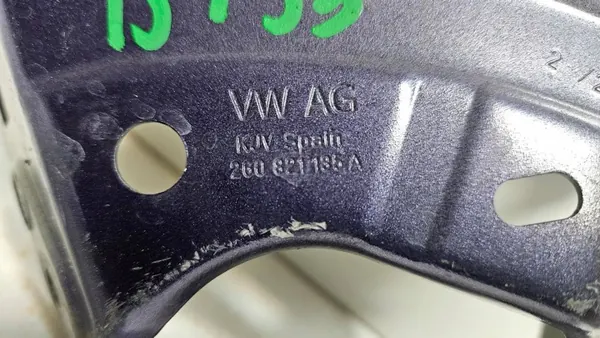 Kotflügelhalterung vorne links VW Polo OEM 2G0821135A image 7
