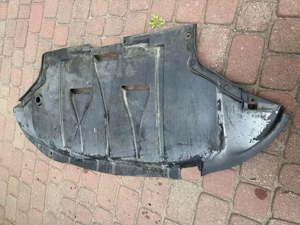 Audi OE 8E0863823 Motoröverdrag image 2